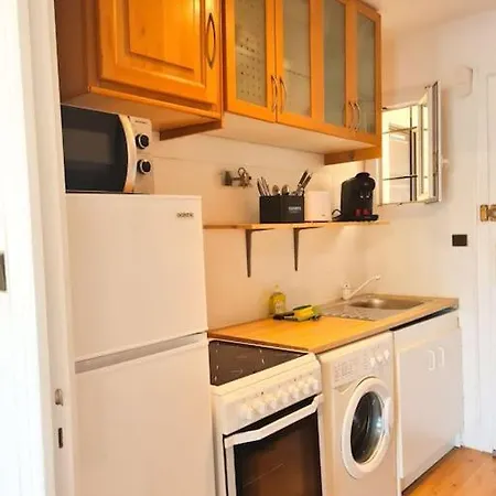 Studio - Parking- Balcon Vue Mer Villeneuve-Loubet
