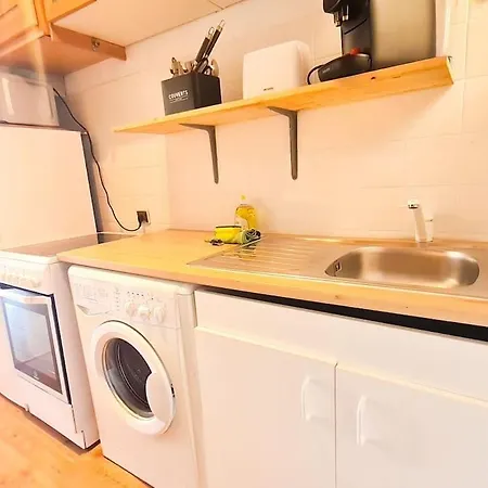 Studio - Parking- Balcon Vue Mer Villeneuve-Loubet